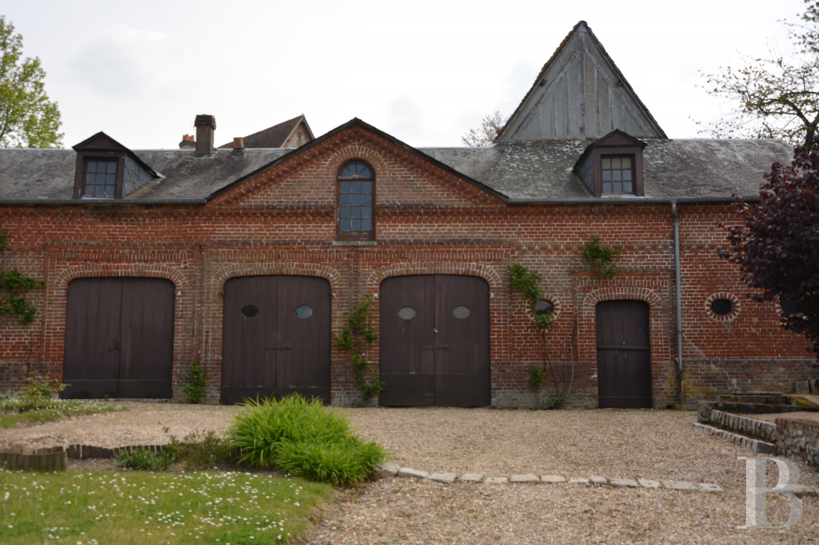 Residences for sale close to Rouen in France
