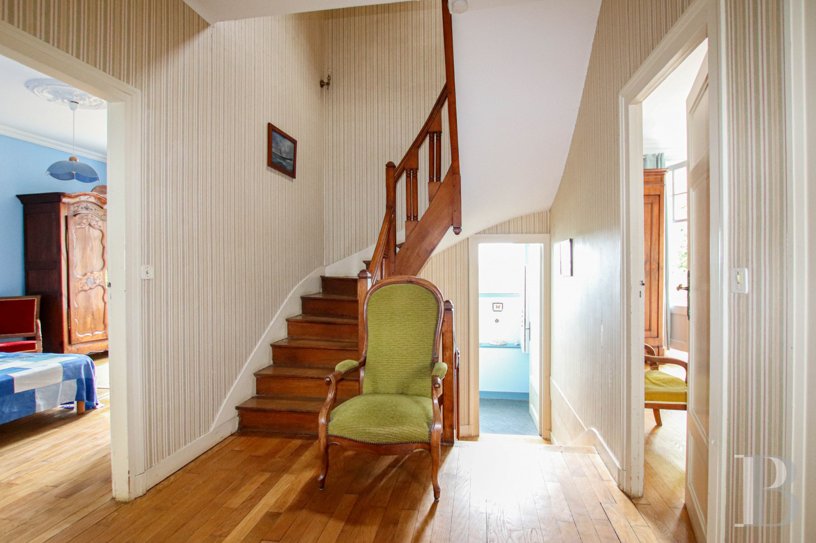 Character houses for sale in France near to Dinard and the banks of the