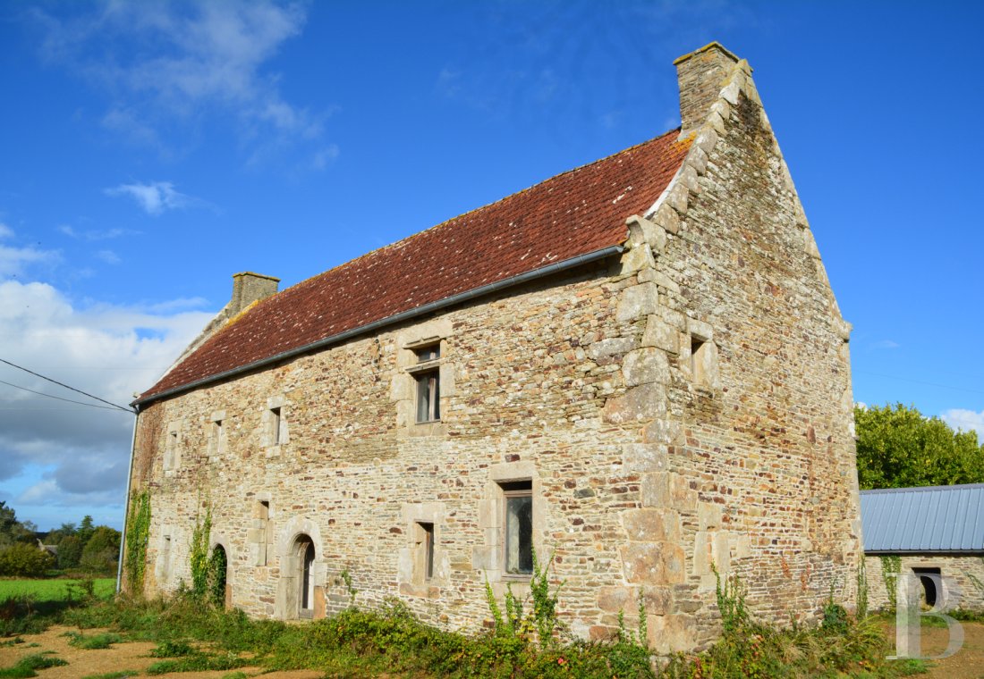 Manors for sale near morlaix in France