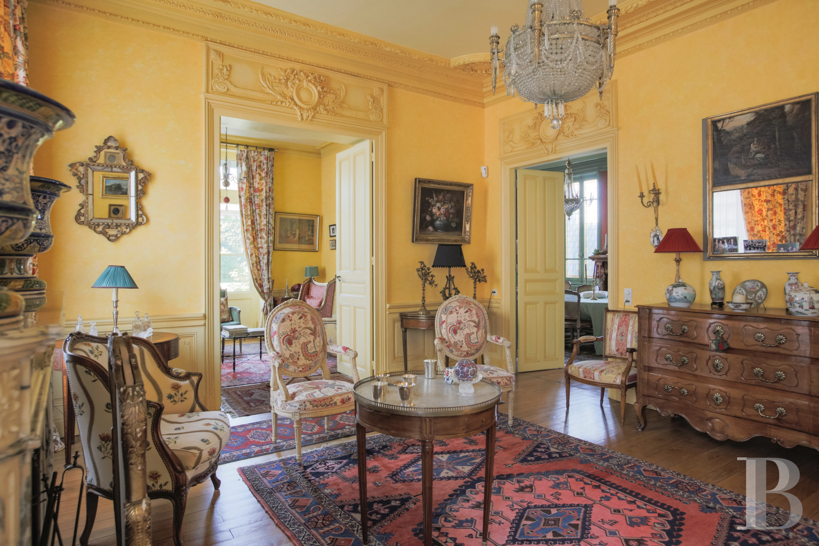 Mansion houses for sale in France in the town centre of Burgundy’s Autun