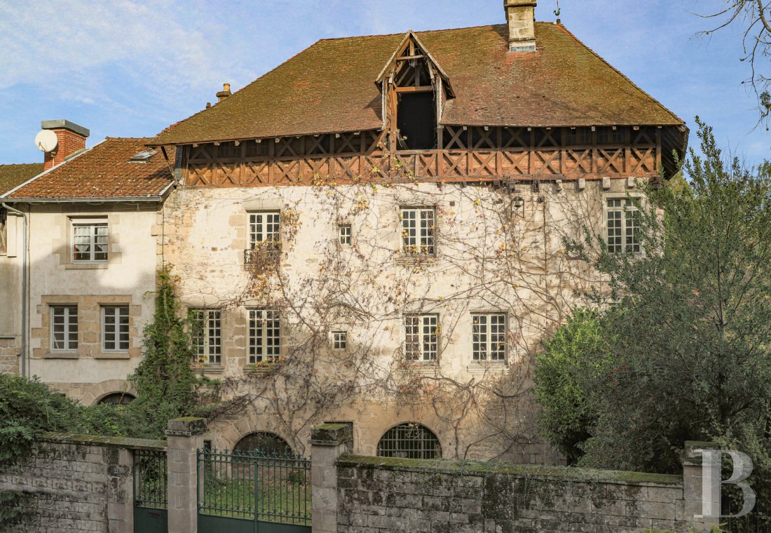Historic buildings for sale in France near Limoges