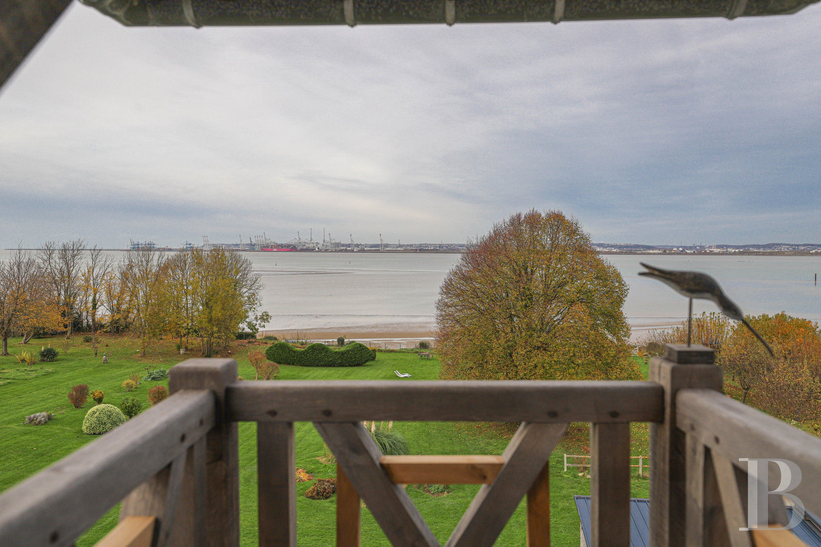 Character houses for sale in France in Honfleur