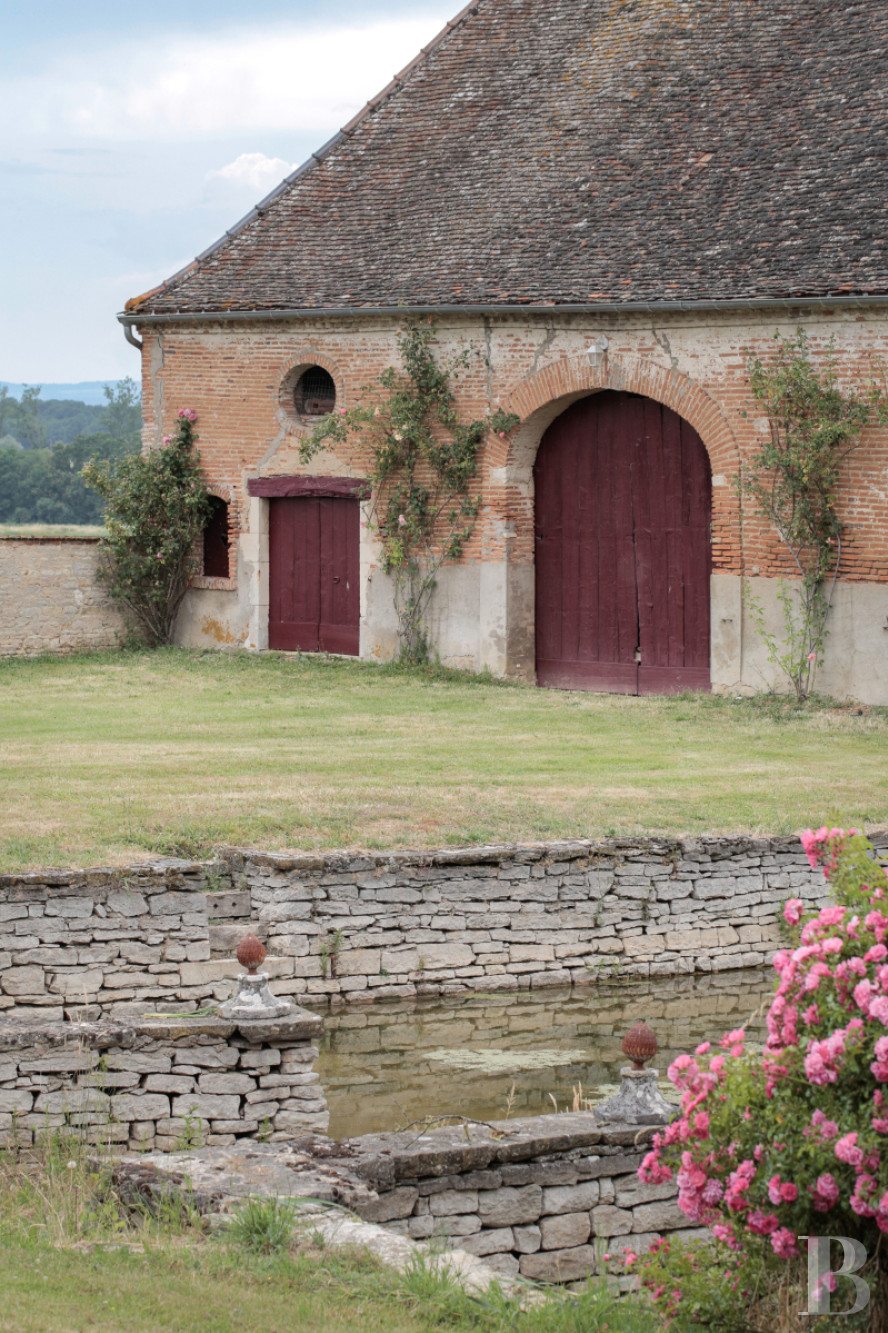 Castles / chateaux for sale in France near Beaune