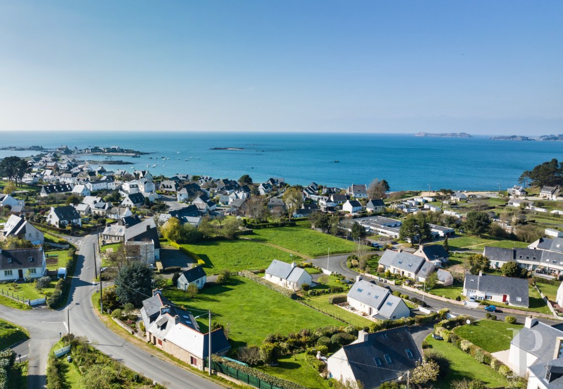 Character houses for sale in France on the Pink Granite Coast in Brittany