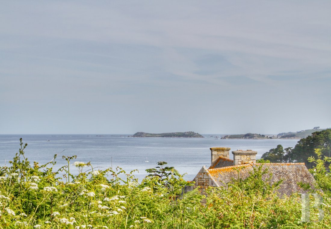 Character houses for sale in France on the Pink Granite Coast in Brittany