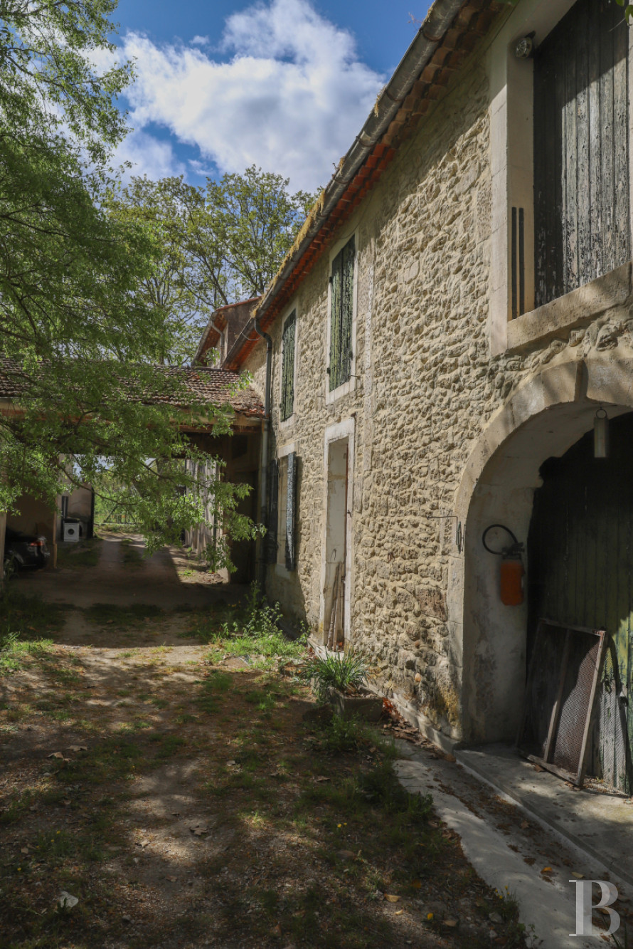 traditional bastide houses for sale in France in SaintRémydeProvence