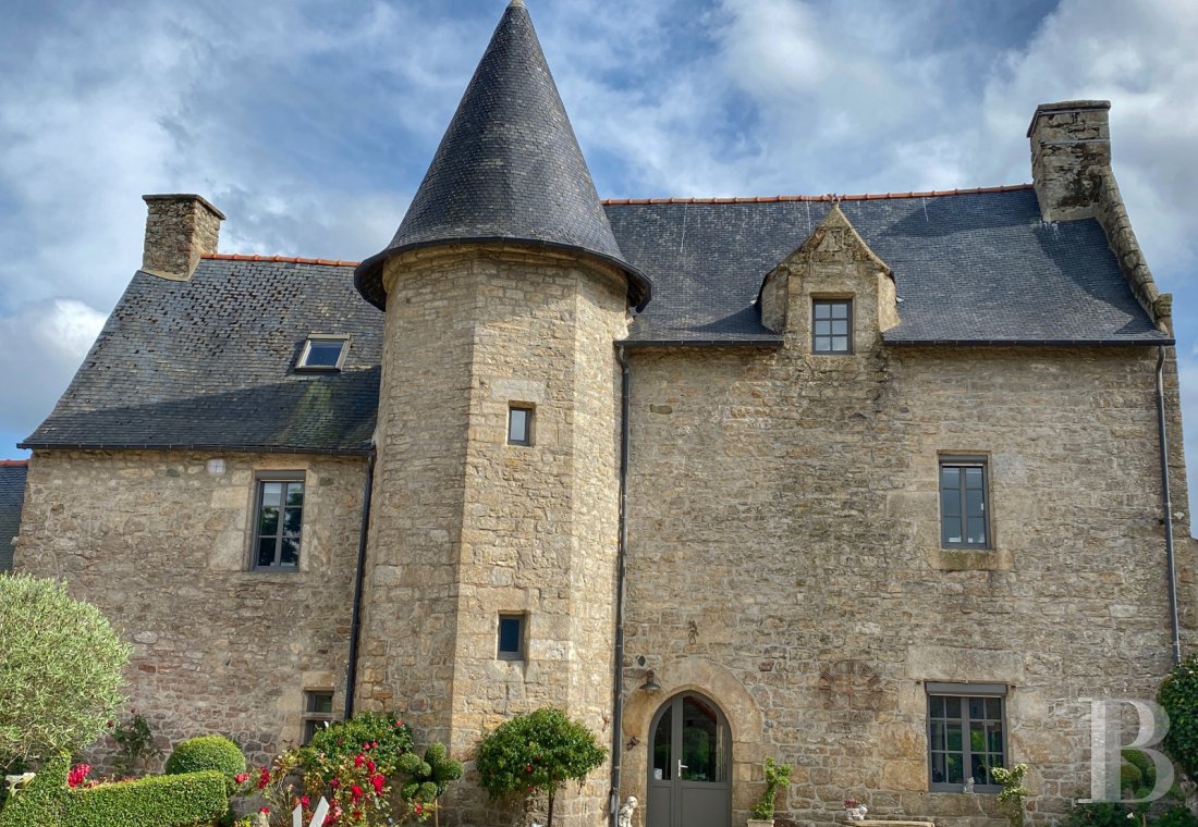 Manors for sale in France in Brittany in the Trégor region