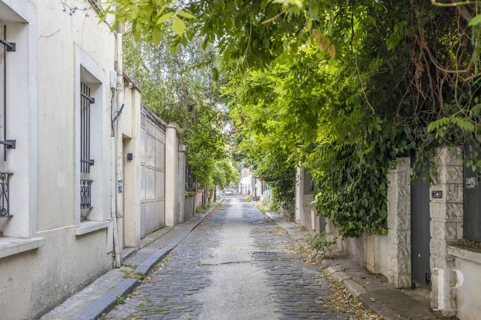 Houses for sale Paris 18th district in France