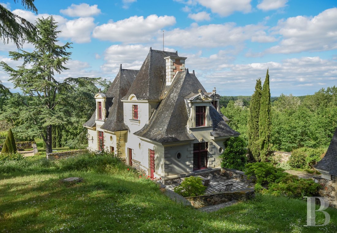 A renaissance manor with classified gardens not far from the Loire in Anjou - photo  n°5