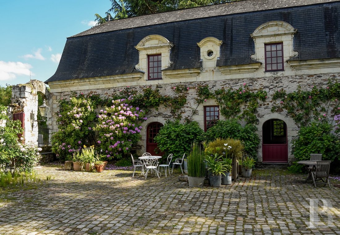 A renaissance manor with classified gardens not far from the Loire in Anjou - photo  n°12