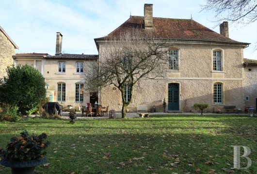 An 18th century chateau at the heart of a village in the Meuse, between Saint-Dizier and Bar-le-Duc - photo  n°2