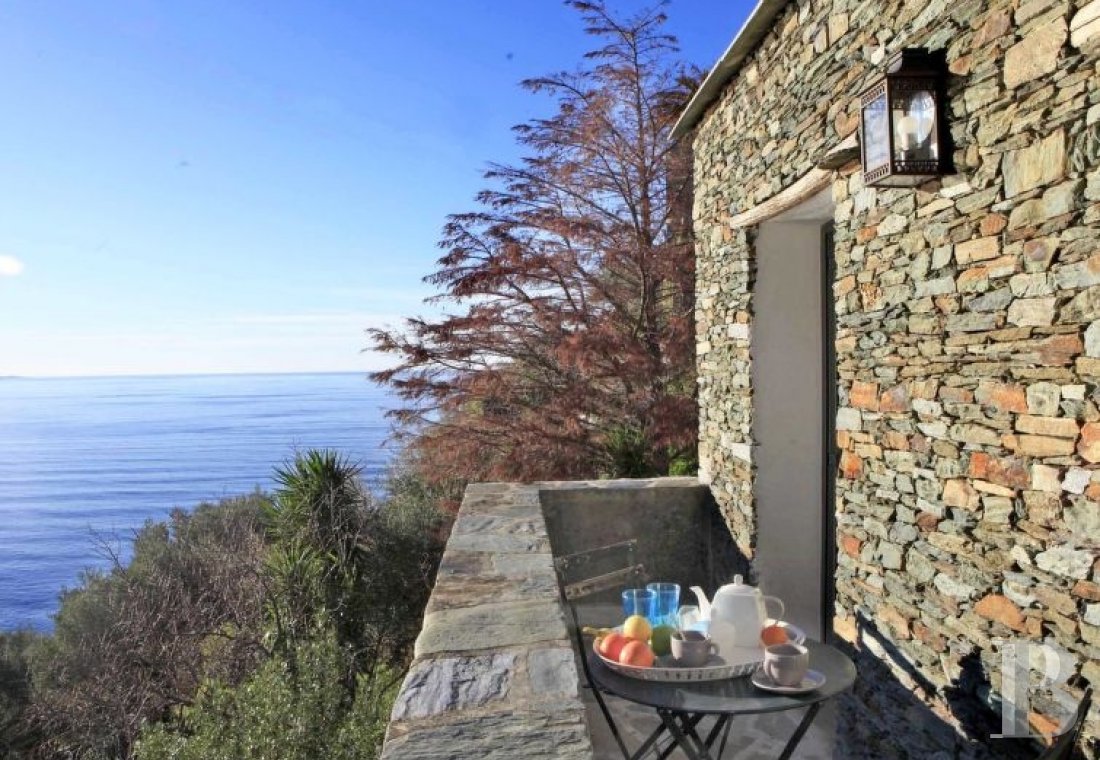 A rustic house with unrivalled views  in the hills of the picturesque village of Nonza - photo  n°3