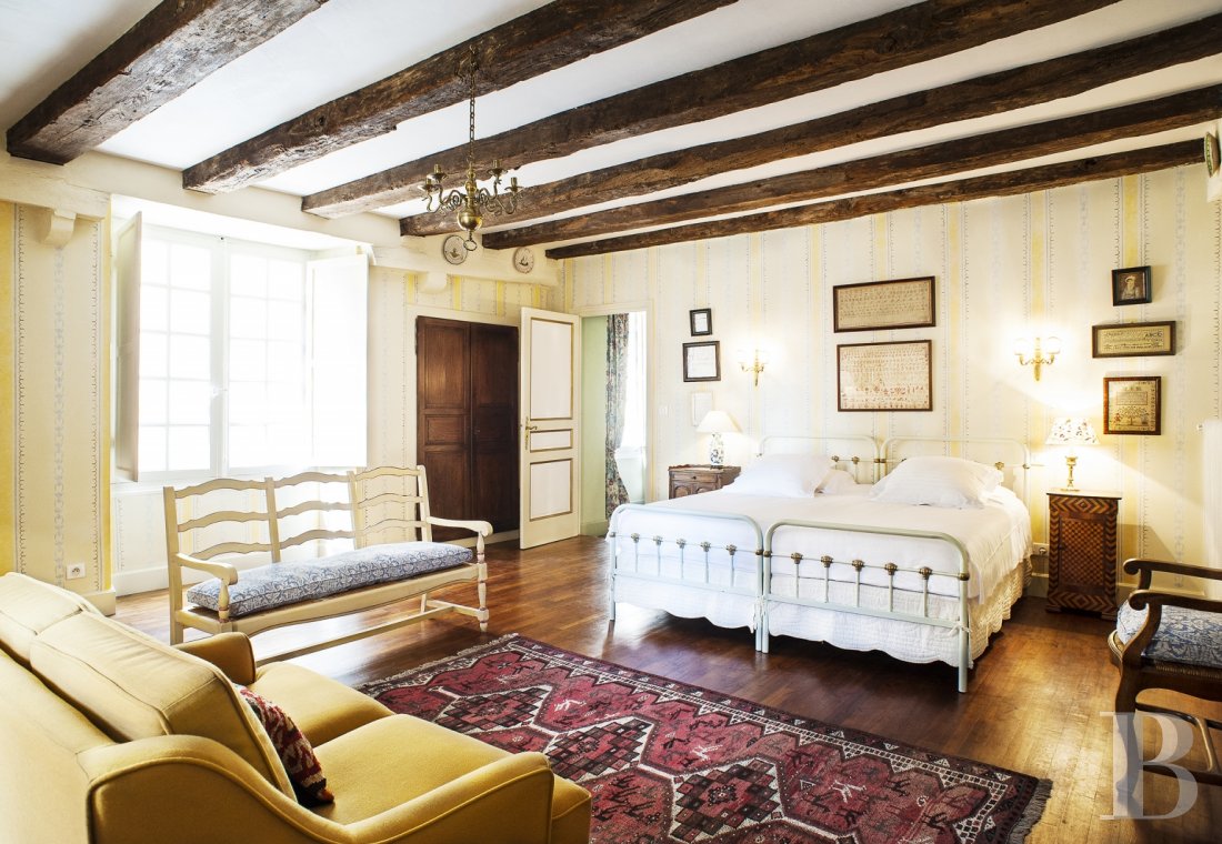 A former mansion with medieval origins now housing five bright suites in Sarlat - photo  n°17