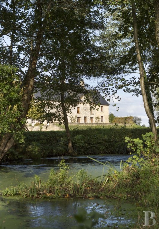 A welcoming manor perched by the edge of a river in the land of shelly sands on the way to Dinan - photo  n°3