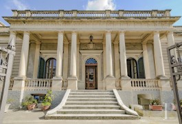 An impressive, stately villa and its 500 m² garden  in the town centre of Galatina