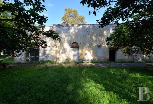 A villa awaiting restoration, with three hectares of land,  in the area around Cutrofiano on the Salento peninsula
