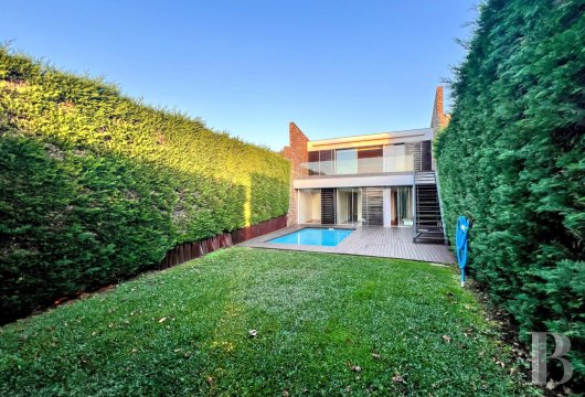 A villa with a private swimming pool and garden, beside Vale Pisão golf course, just north of Porto, Portugal