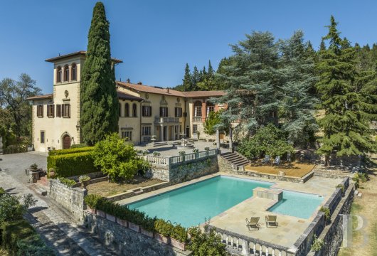 In Chianti, a wine estate and its 166 hectares cultivated using organic farming methods