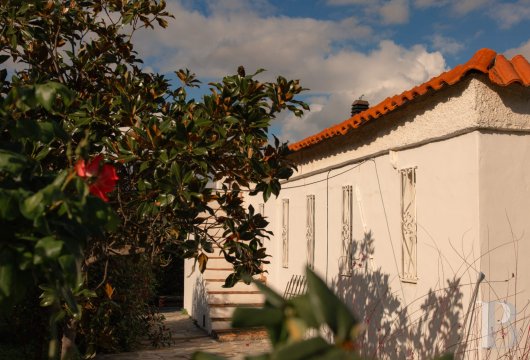 In Palaia Epidavros, a 4,000 m² seaside estate with three buildings to renovate